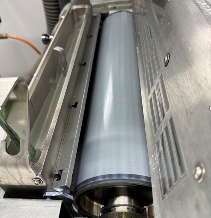 Blade jumping on the anilox roller leads to imprecise wiping